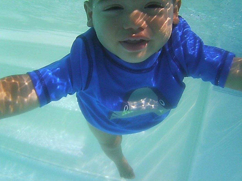 Kale holding his breath under water at ISR lessons